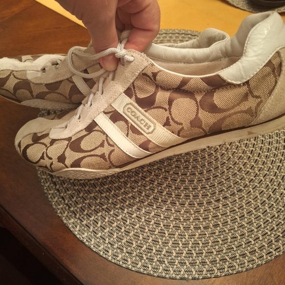 COACH signature katelyn classic sneakers suede cream tan size 10 - Picture 8 of 10